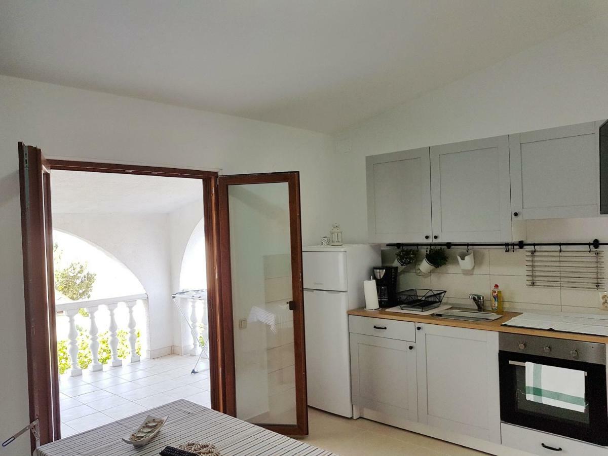 Apartments Vila Leona Pirovac Exterior photo